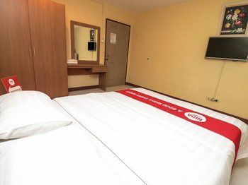 Nida Ramkhamhaeng 814 Campus Hotel